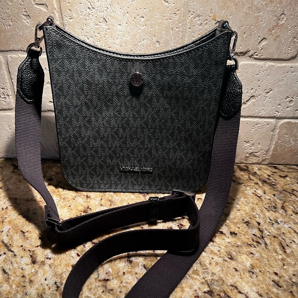 Michael Kors Brand New Cross Body Purse